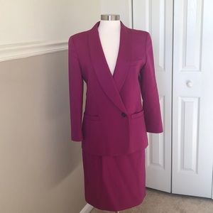 Fushia Pink skirt suit! -PETITE